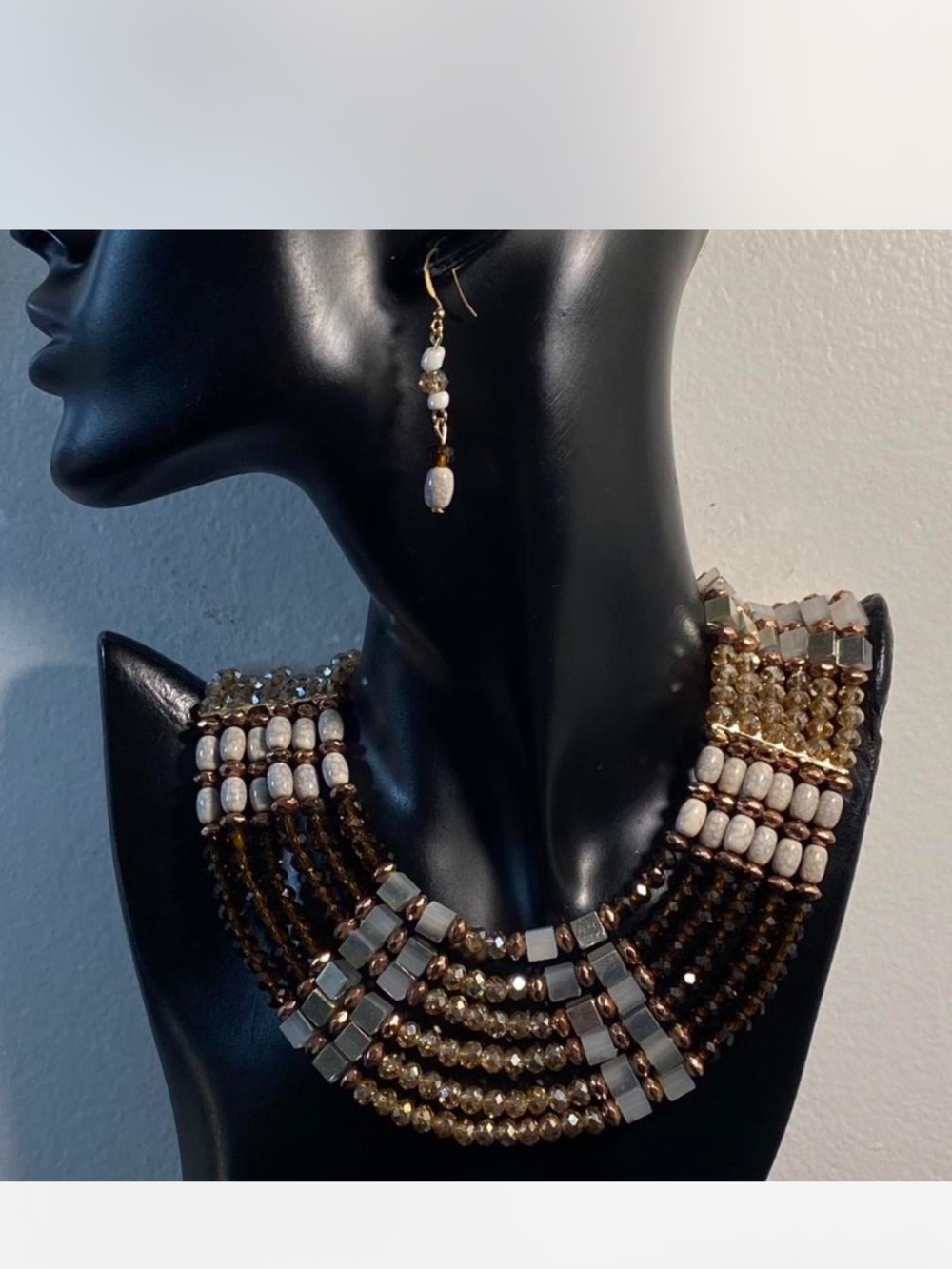 *** Gold / Crème ^*^  Beaded Statement Necklace  ***  Earrings ^^^
